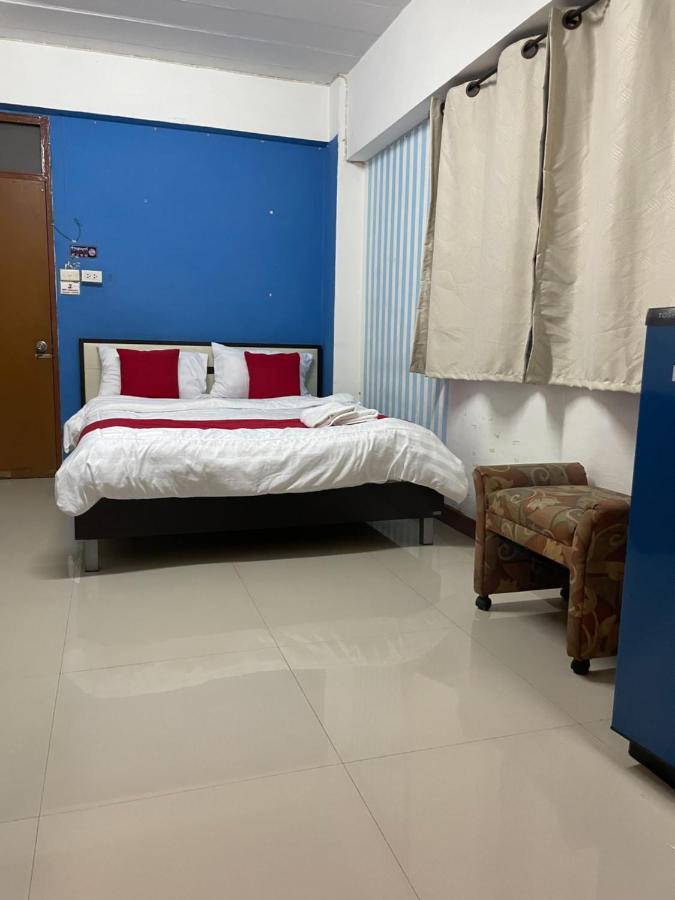 Gedkanok Apartment Bangkok Buitenkant foto