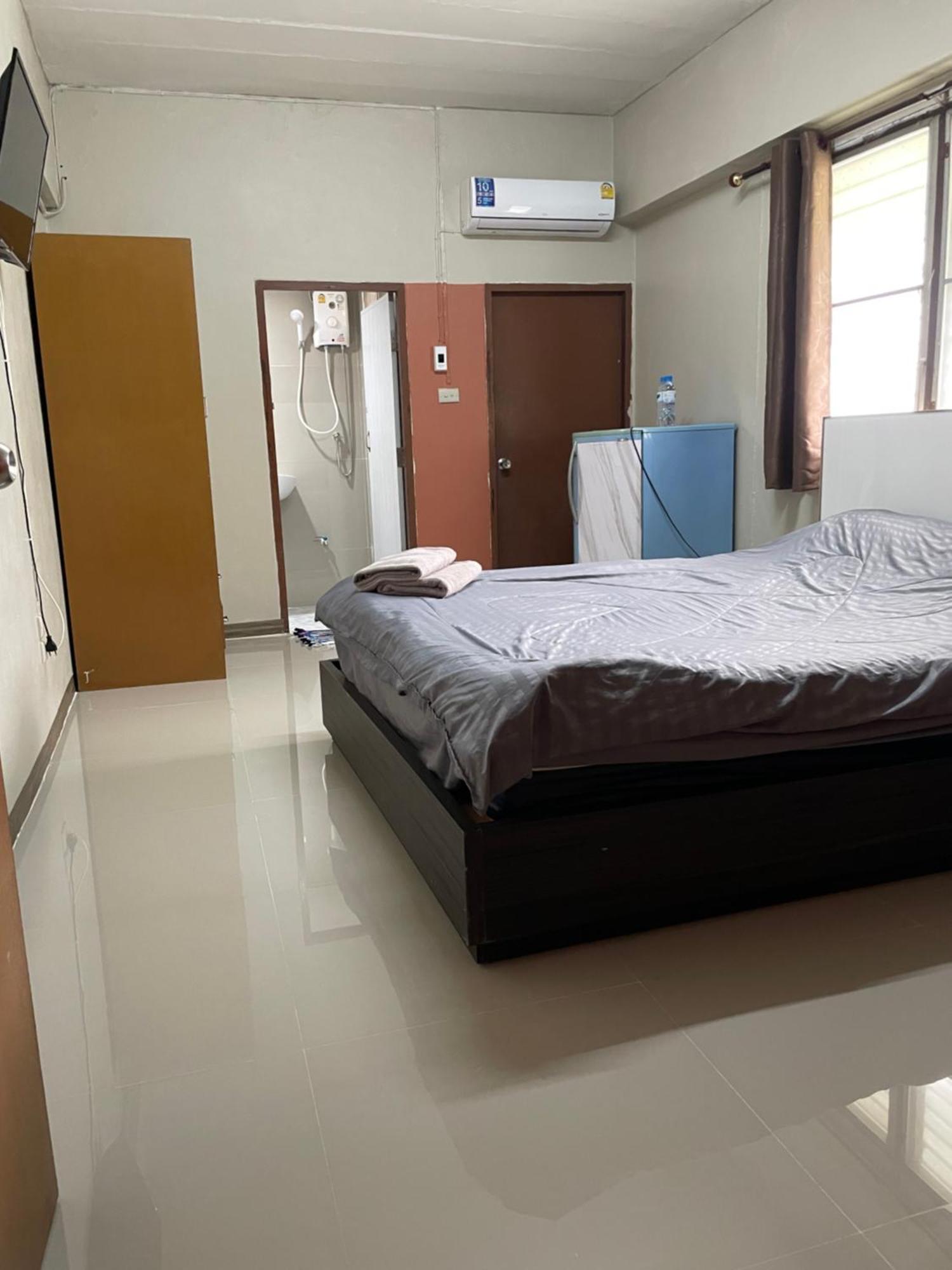 Gedkanok Apartment Bangkok Buitenkant foto